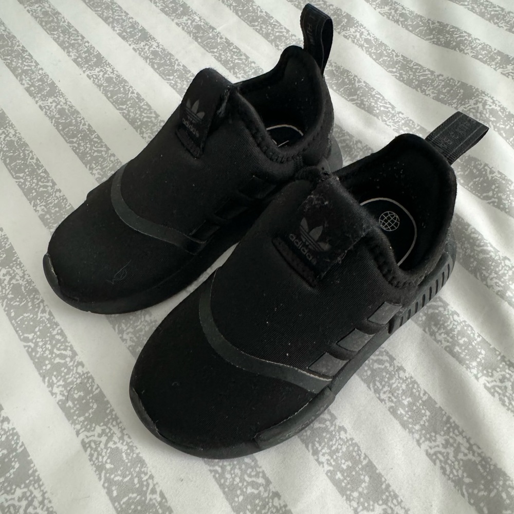 🌑TODDLER ADIDAS SHOES🌑